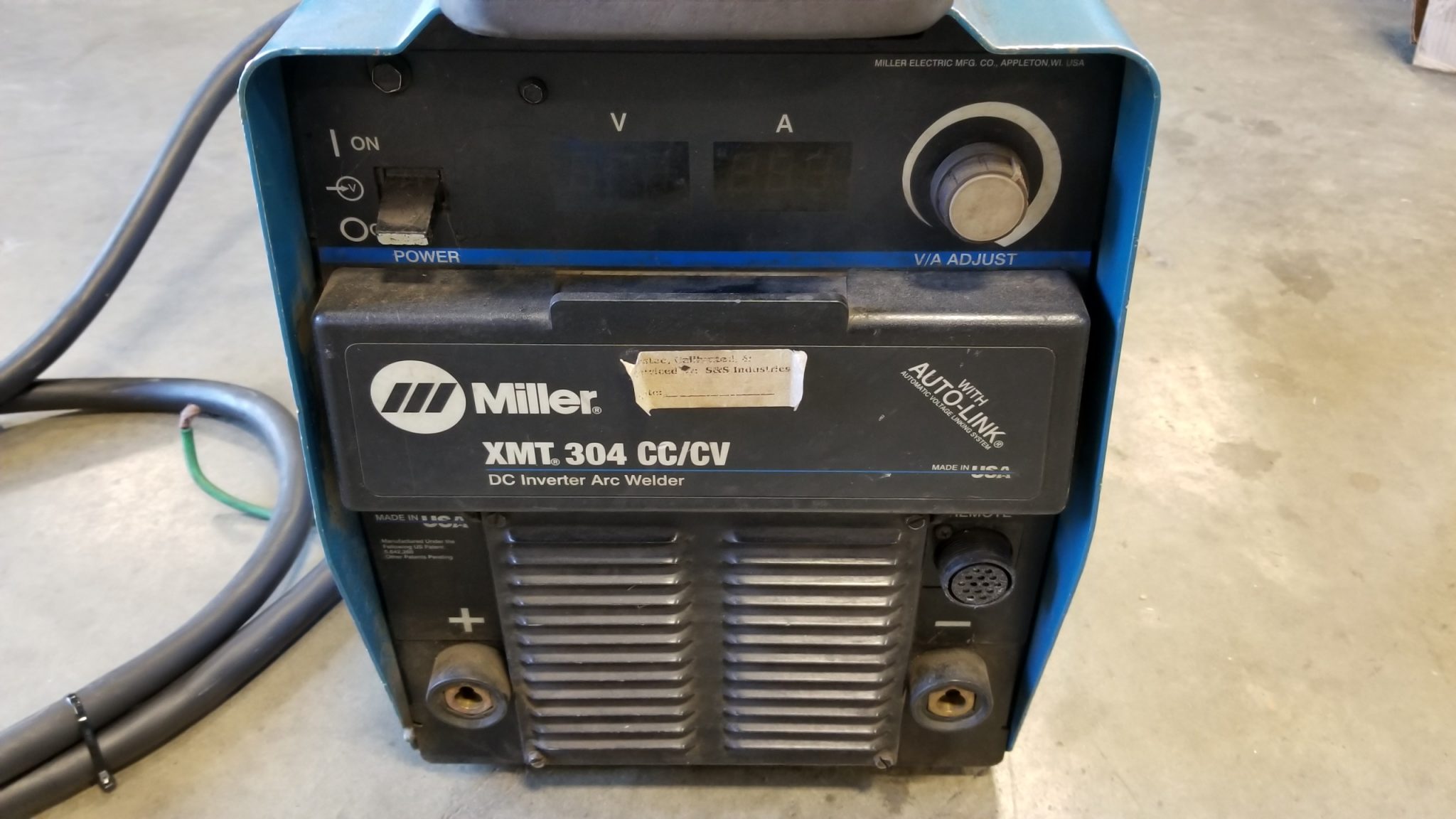 Used Miller XMT304 DC Inverter Arc Welder Coast Machinery Group