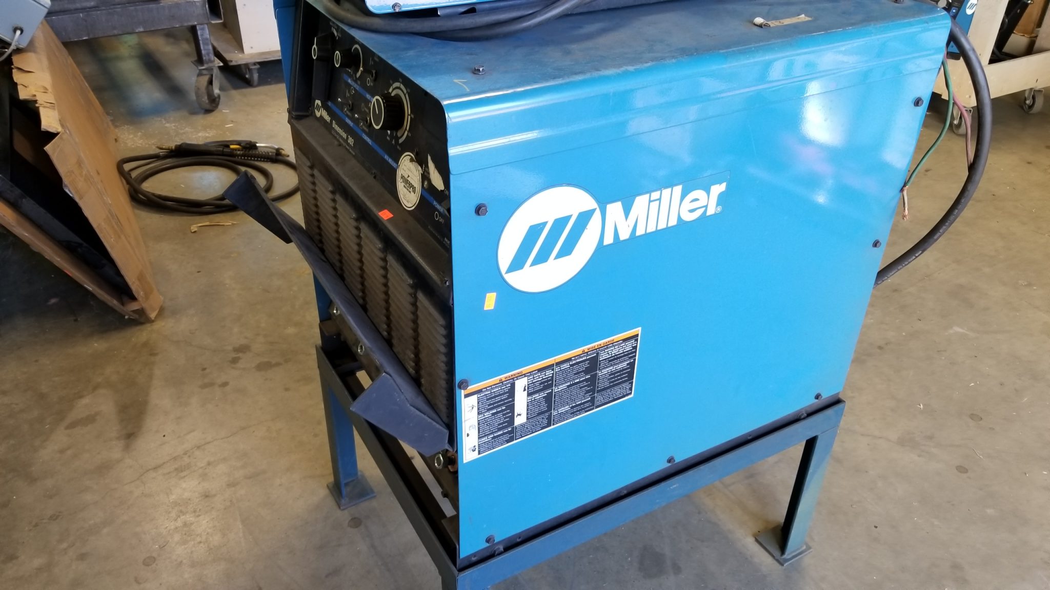 Used Miller Dimension 302 cc/cv dc welding power source Coast