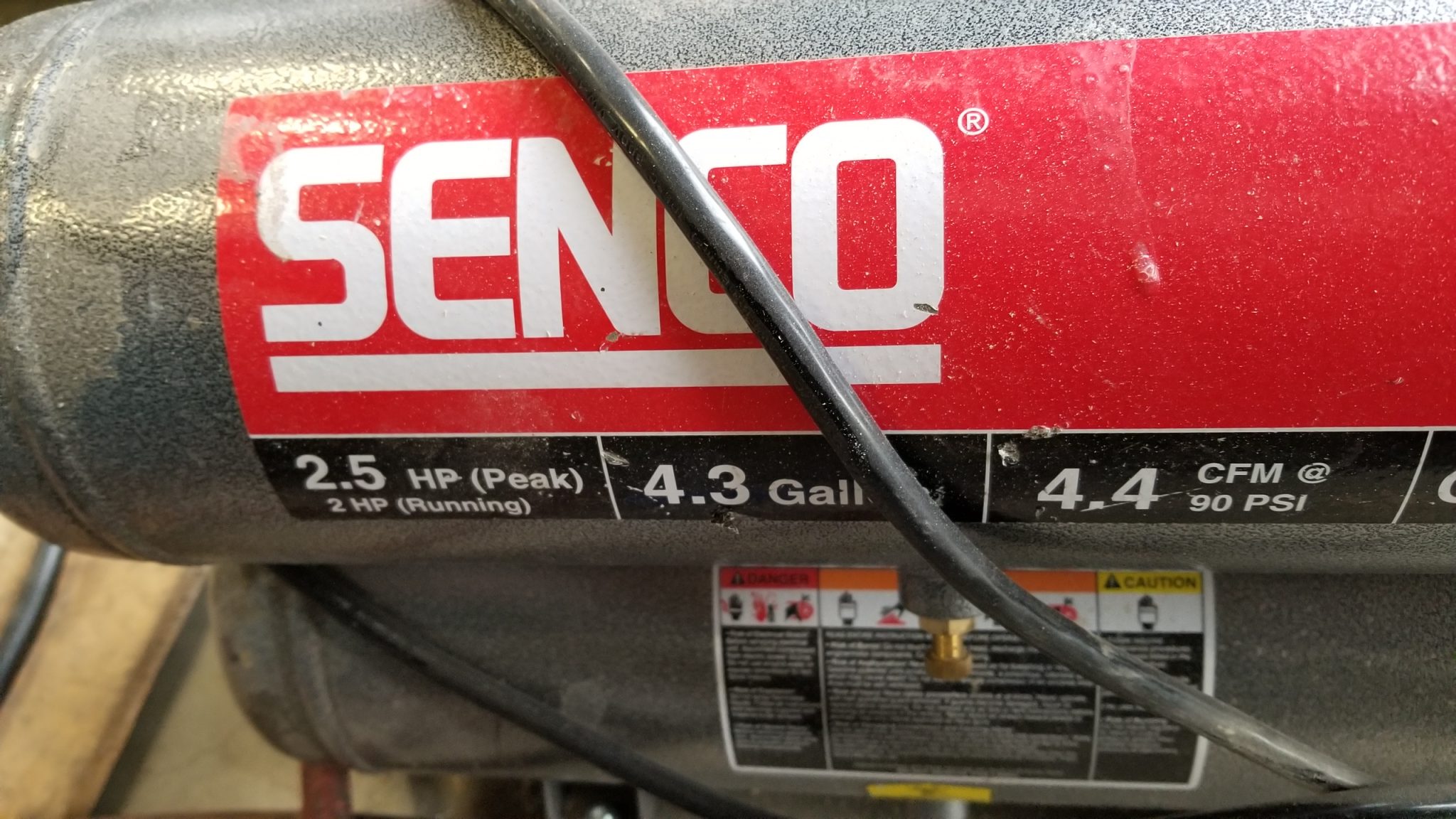 Senco PC1131 2 HP, 4.3 Gallon Twin Tank Air Compressor Coast