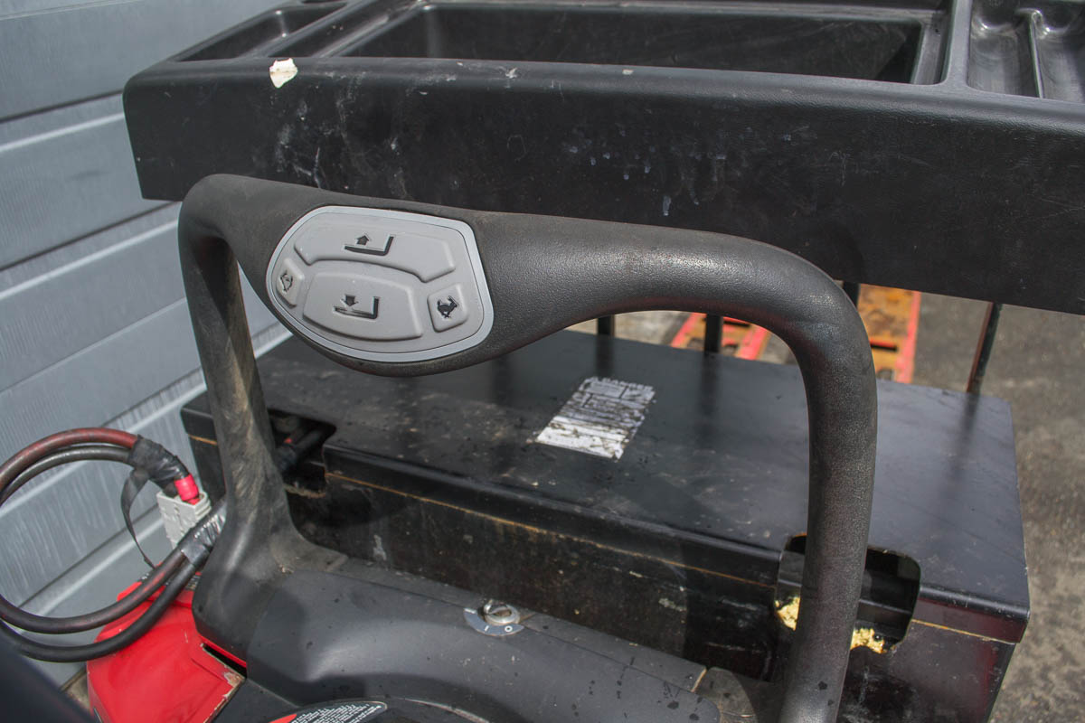 Used Raymond 8400 Pallet Truck Coast Machinery Group