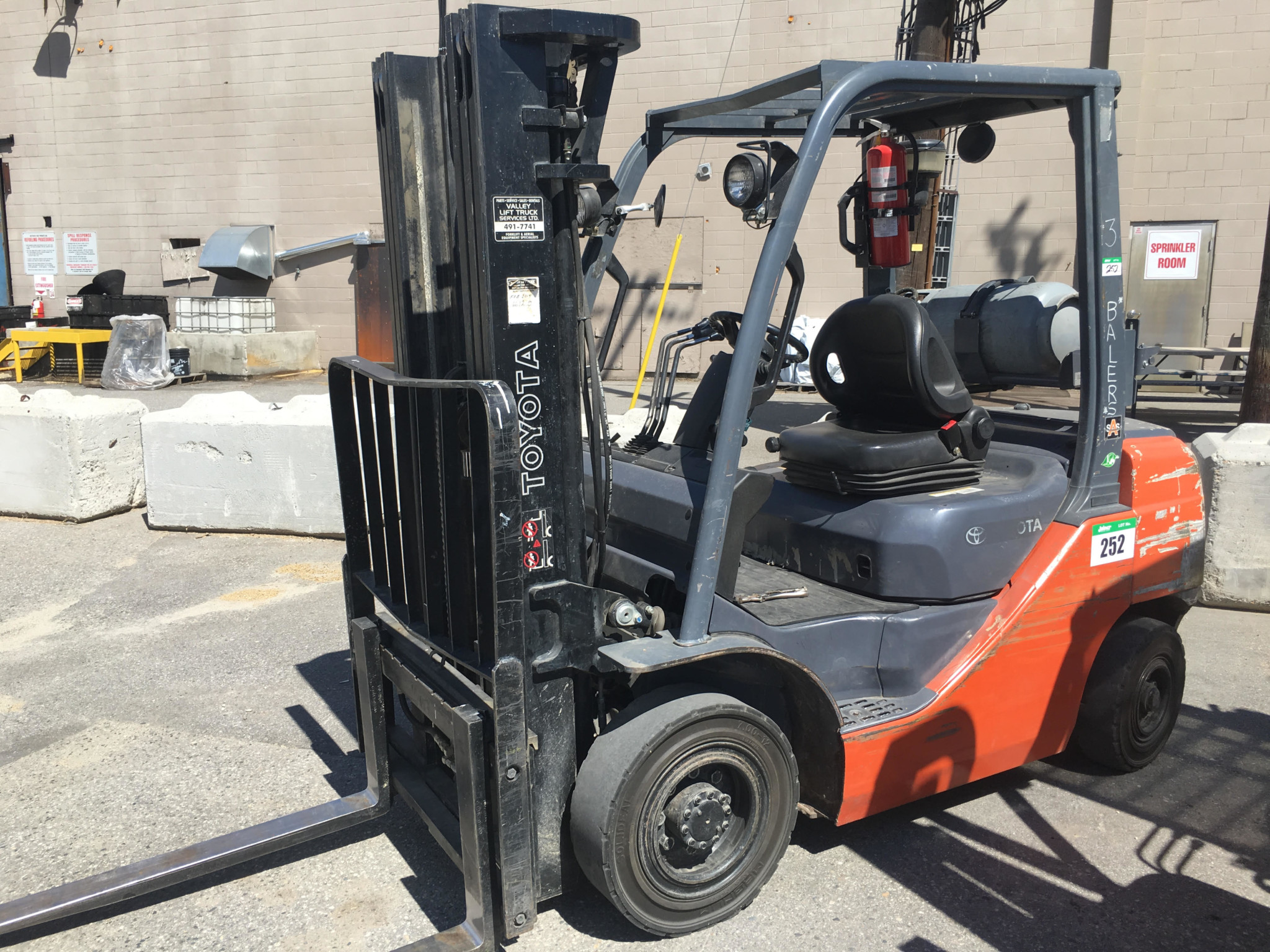 2021 Toyota 8FGU25 Forklift