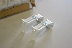 Generic 9501025 white wt 0.8 Brackets