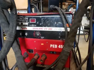 Lincoln Electric Idealarc CV-300 Welder with Cart