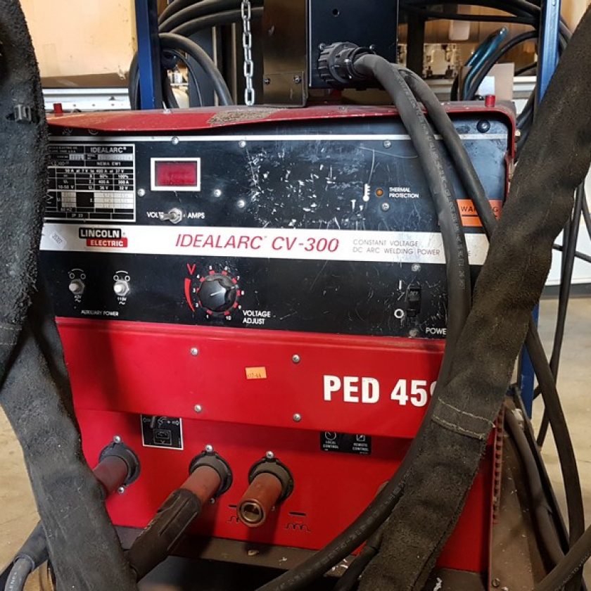 Used Lincoln Electric Idealarc CV300 with Cart Coast Machinery Group