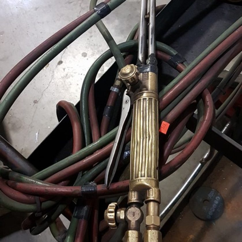 Used Victor Cutting Torch Head acy/oxy with Cart, Gauges and Hoses