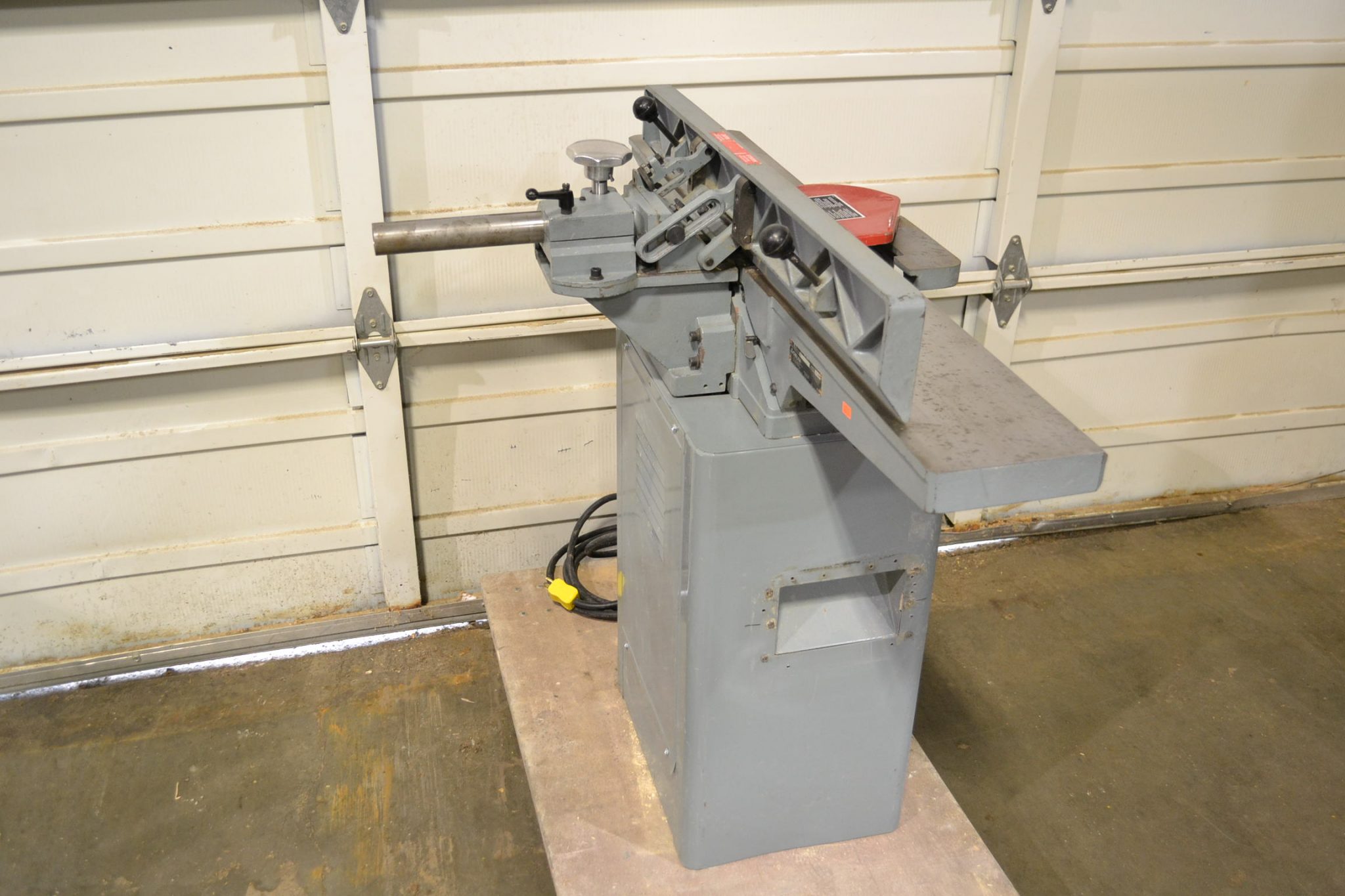Used Delta 6 Inch professional jointer 37 196C Coast Machinery Group