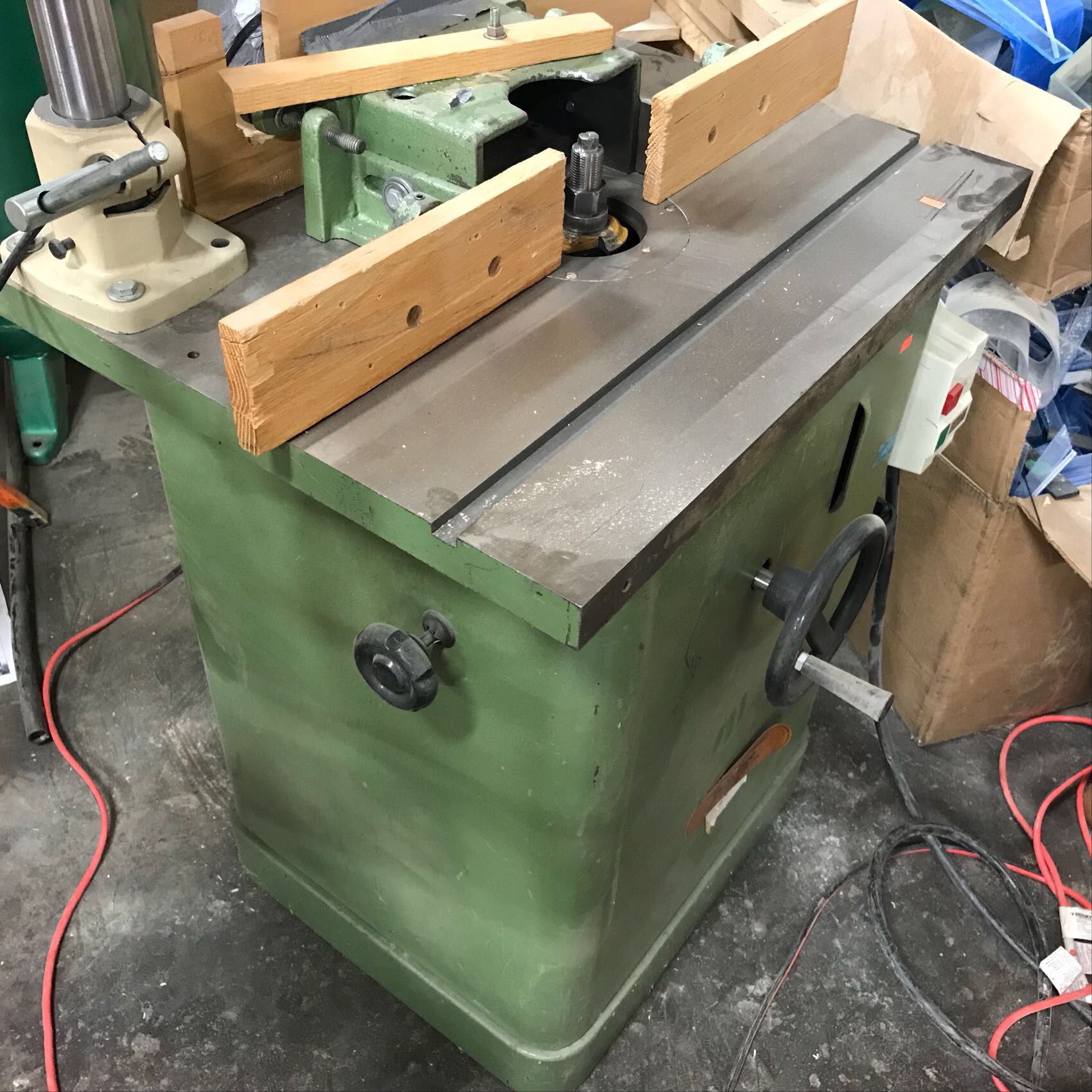 Used Busy Bee Heavy Duty Wood Shaper B702 – Coast Machinery Group