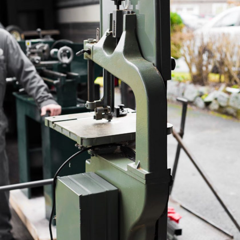 Used BUSYBEE WA14M 14" Wood Cutting Bandsaw Coast Machinery Group