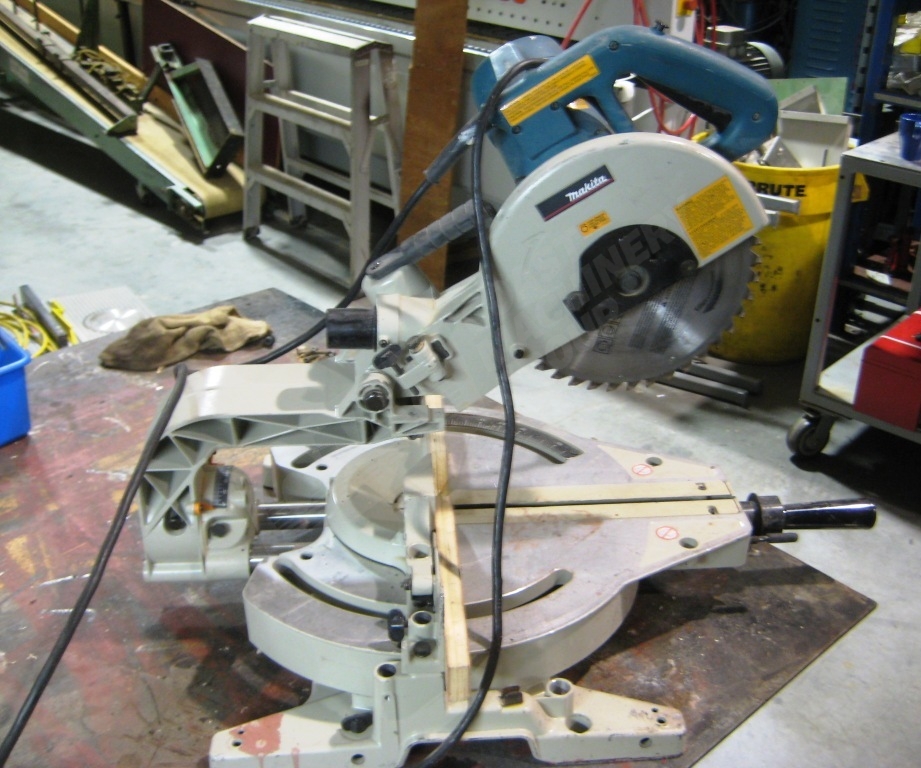 Used Makita 10" Chop Saw Coast Machinery Group