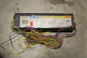 Universal Ballast TRIAD Watt 120 Volt Fluorescent Ballast