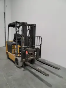 Used CAT E6000 Electric Forklift for sale