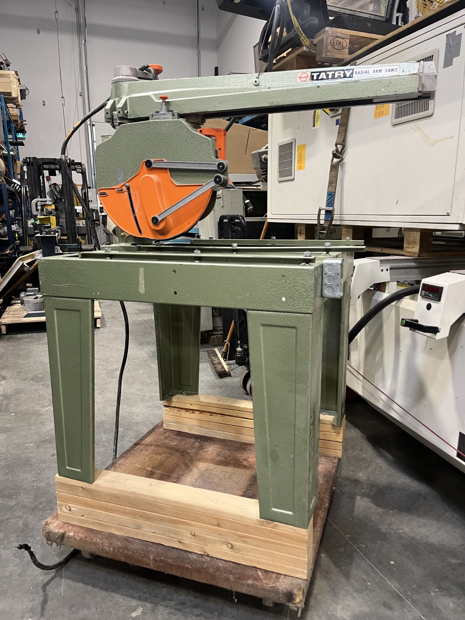 Tatry radial shop arm saw