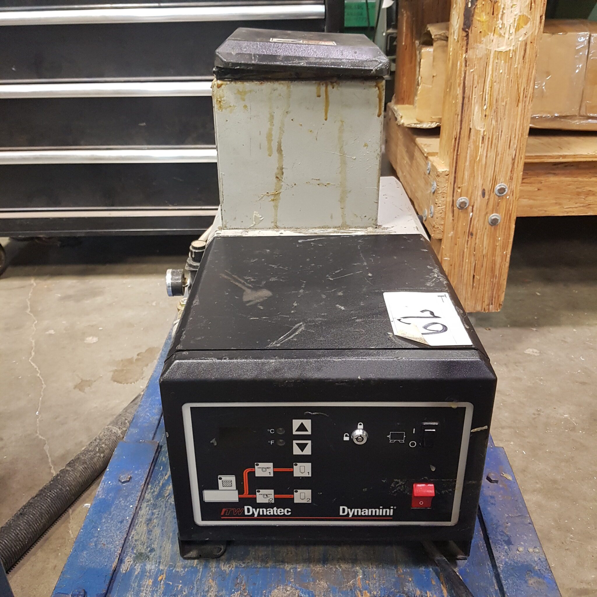 Used Dynatec Hot glue Gun – Coast Machinery Group