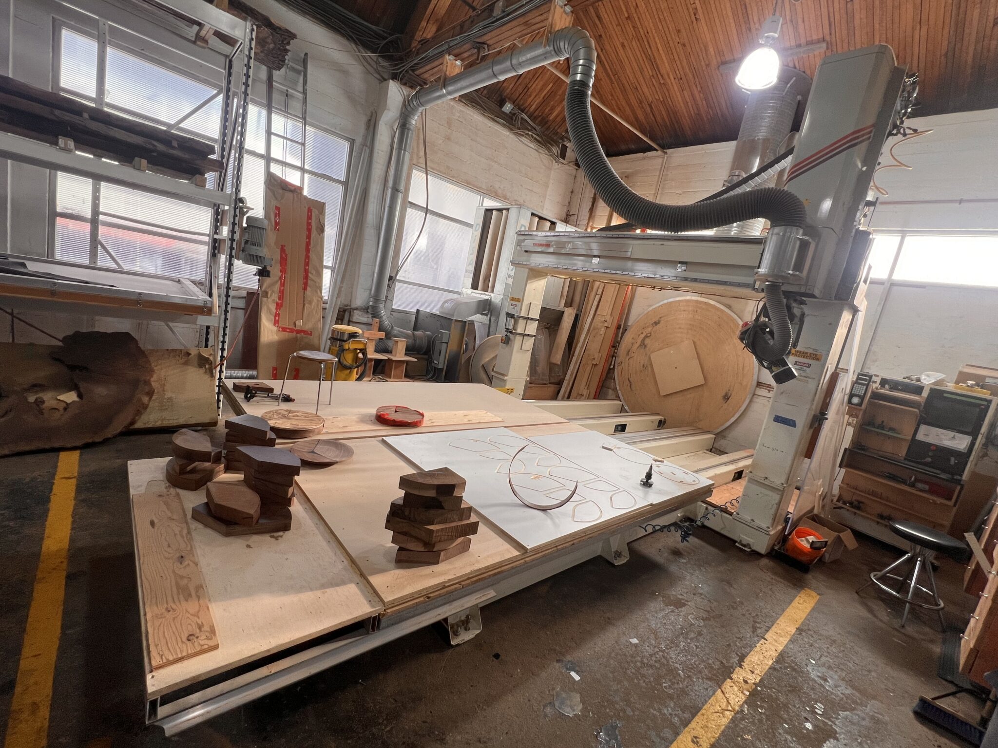 Used 2007 Thermwood 67 5 axis Twin Table CNC Machining Center